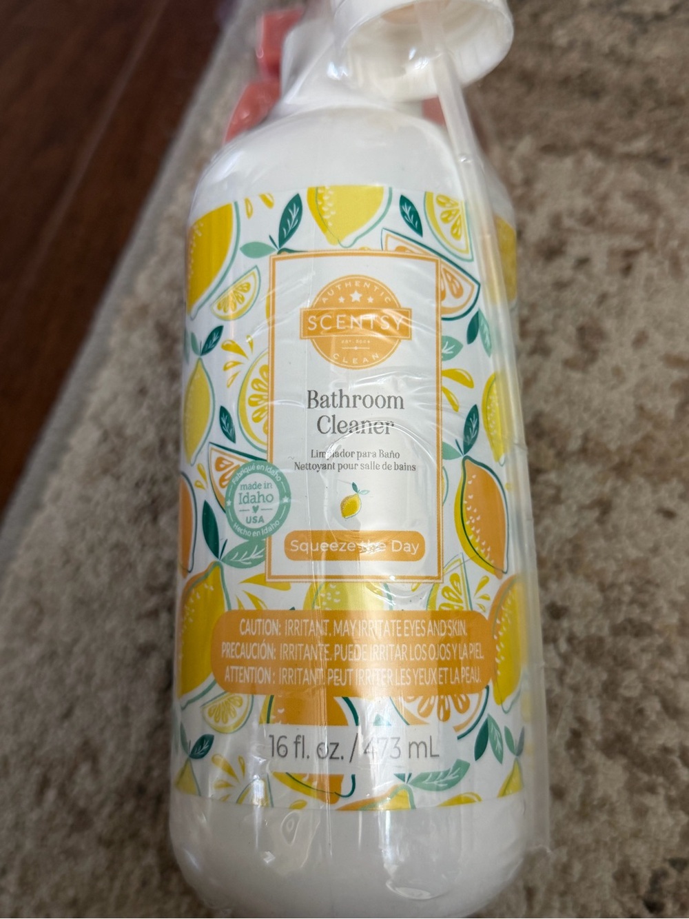 Scentsy Squeeze the Day Bathroom Cleaner